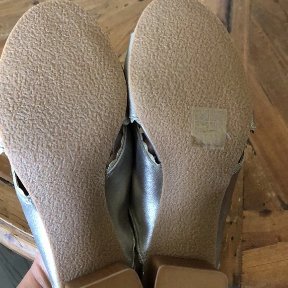 JACK ROGERS BLOCK HEELED MULE SIZE 9 - Picture 6 of 8